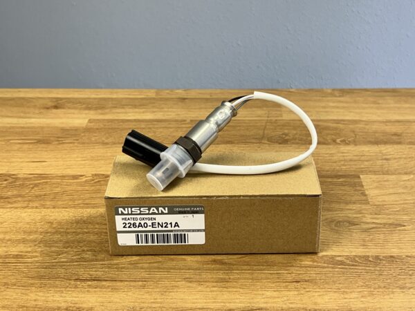 Лямбда Nissan 226A0EN21A нижний