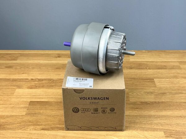 Подушка двигателя AUDI A6 4F0199382H