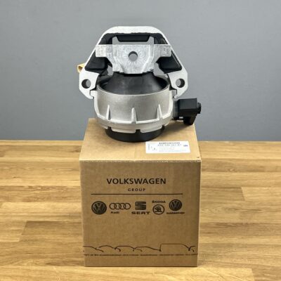 Подушка двигателя Audi A6 A7 4G0199381NT (Лев с датч) 2,0