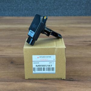 Датчик массового расхода воздуха MR985187