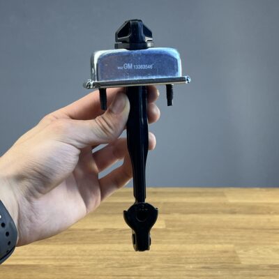 Ограничитель открывания передней двери GM 13363546 (13270111)
