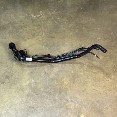 Горловина Mitsubishi Pajero Montero USA MR573050