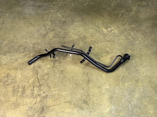 Горловина Mitsubishi Pajero Montero MR959776