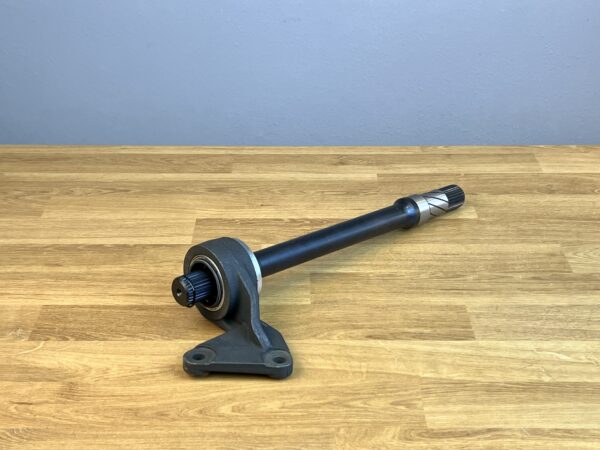Вал промежуточный MZ-2-0404 Mazda GA44-25-700D