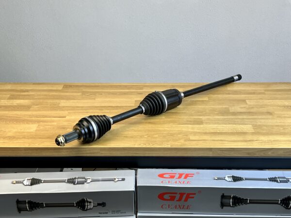 Привод C-FD052-8H Ford Focus 3 1708356